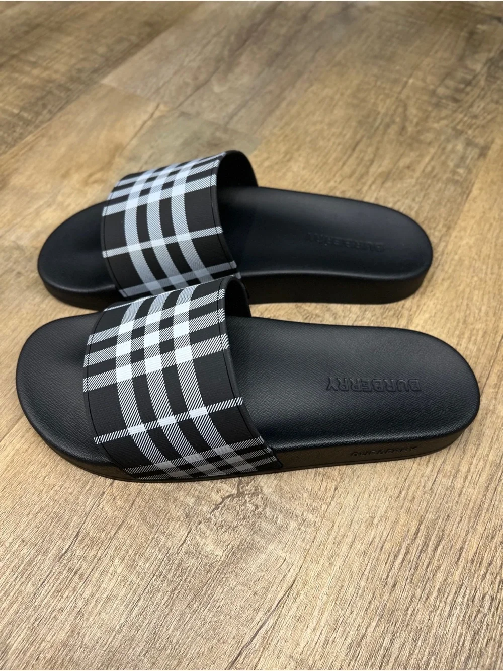 Burberry Black Plaid Slide Sandals for Men SIZES 42 EU-44 EU